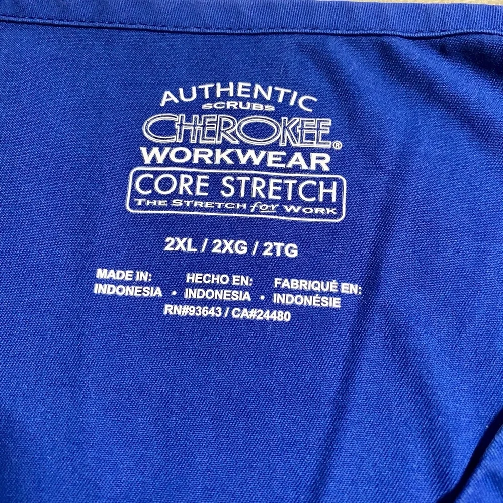 🩺Cherokee Scrub Top🩺 - Picture 2 of 4